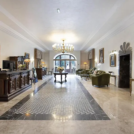 Caraiman Hotel 3*